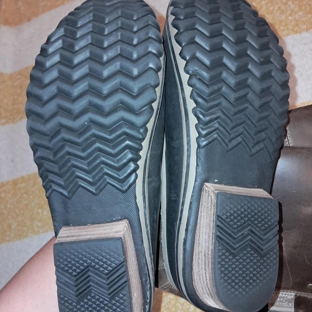 Sorel Women's Brown Leather Boots - Picture 5 of 12